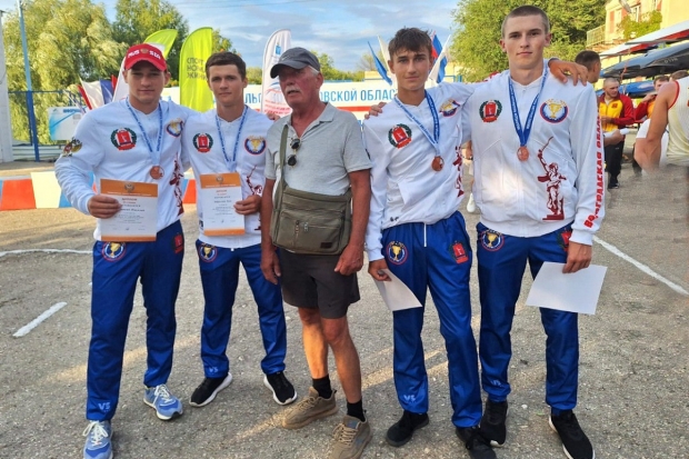 Волгоградские гребцы-юниоры взяли бронзу первенства России