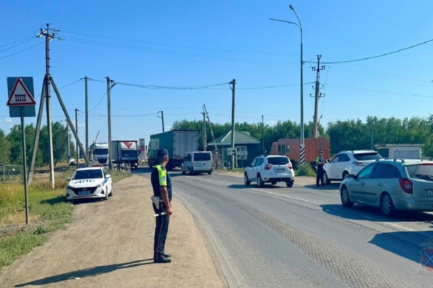 Госавтоинспекция напоминает волгоградцам о соблюдении ПДД на переездах