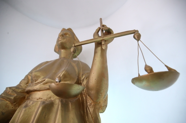 Суд в Волгограде рассмотрит дело об ограблении банкомата